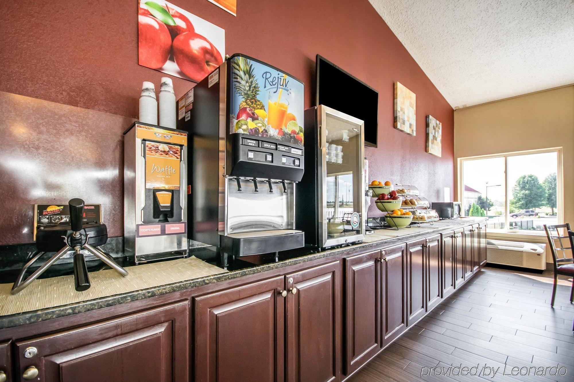 Quality Inn & Suites Elizabethtown Exterior photo